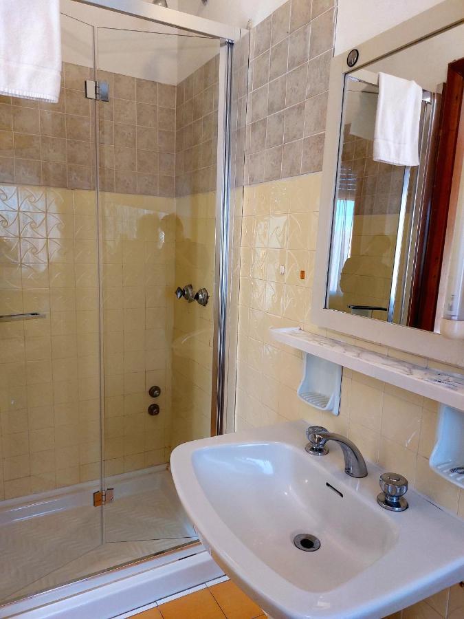 Hotel San Domingo ليدو دي كامايوري المظهر الخارجي الصورة